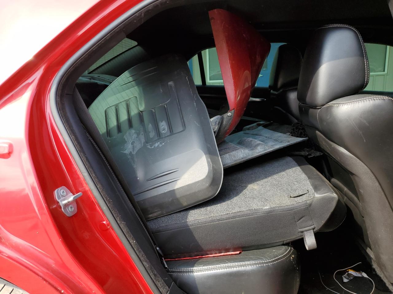 2015 Chrysler 300 - Image 10