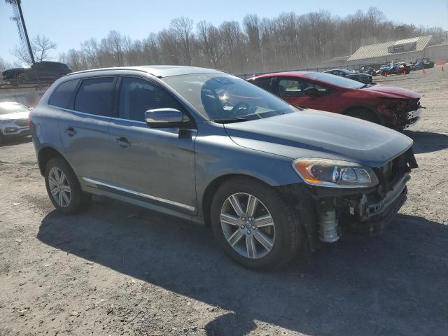  VOLVO XC60 2017 Srebrny