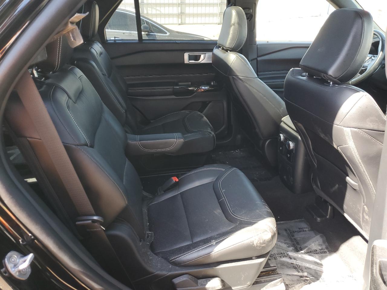 2022 Ford Explorer - Image 10