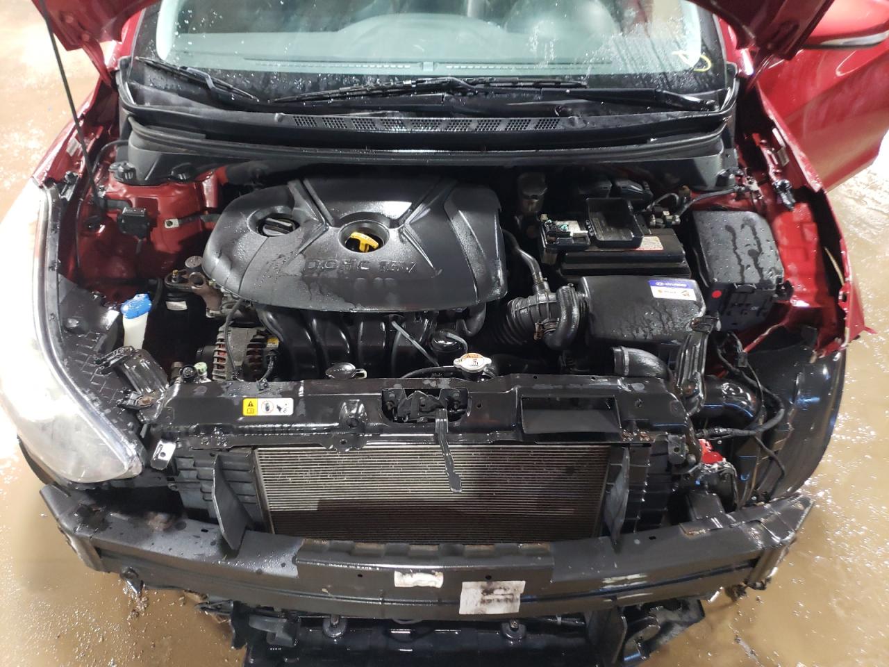 2013 Hyundai Elantra - Image 11