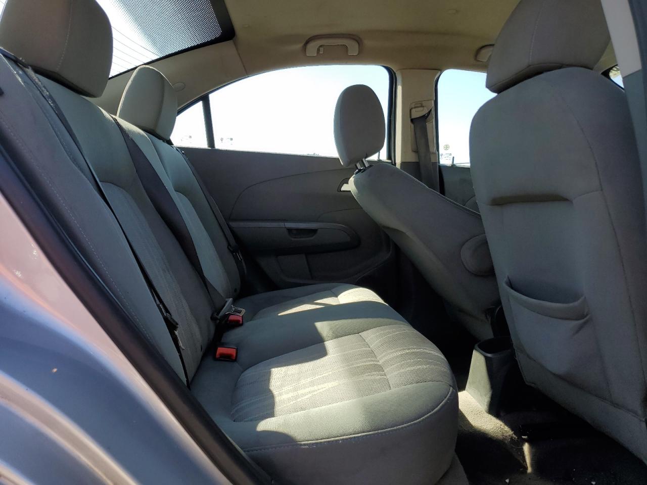 2017 Chevrolet Sonic - Image 10