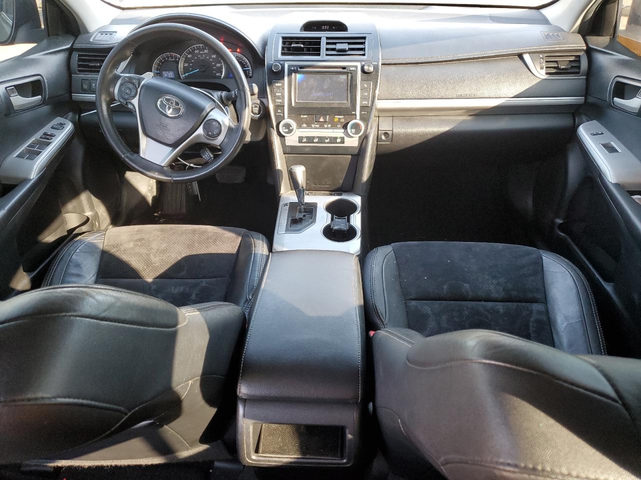 2013 Toyota Camry - Image 8