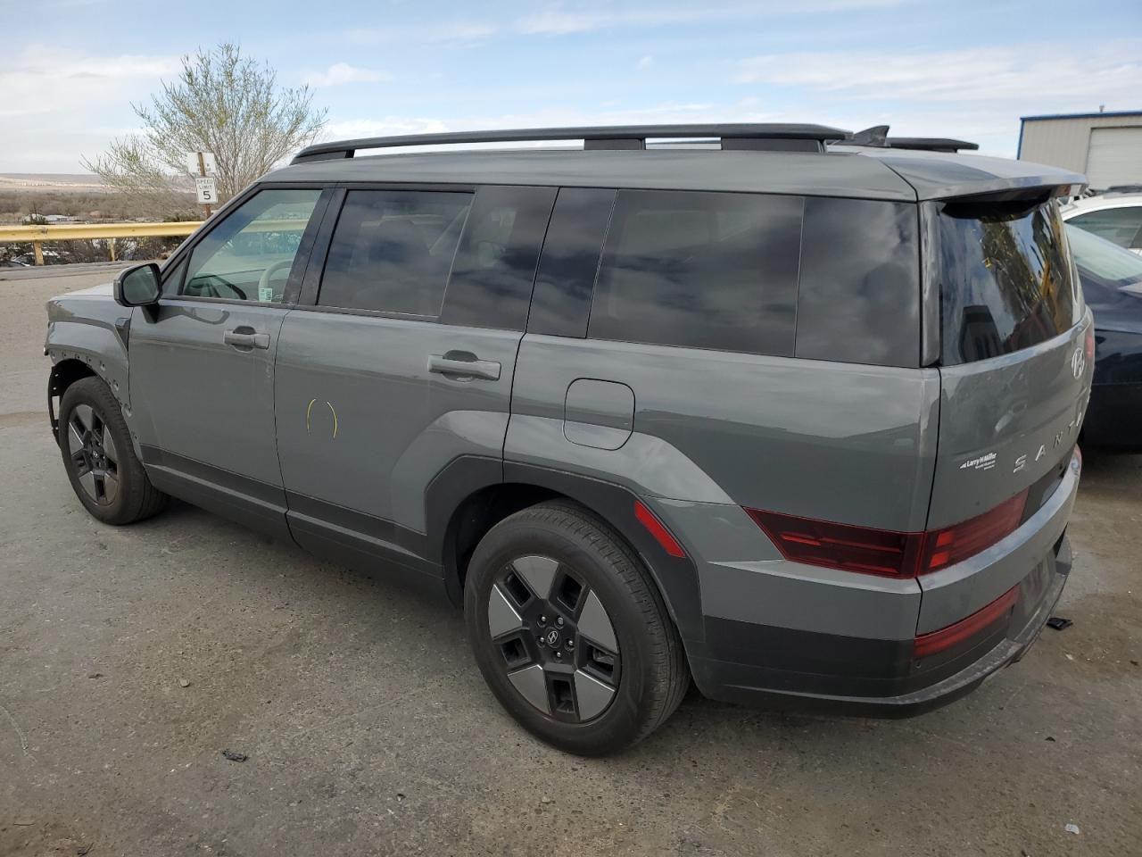 2024 Hyundai Santa Fe - Image 2