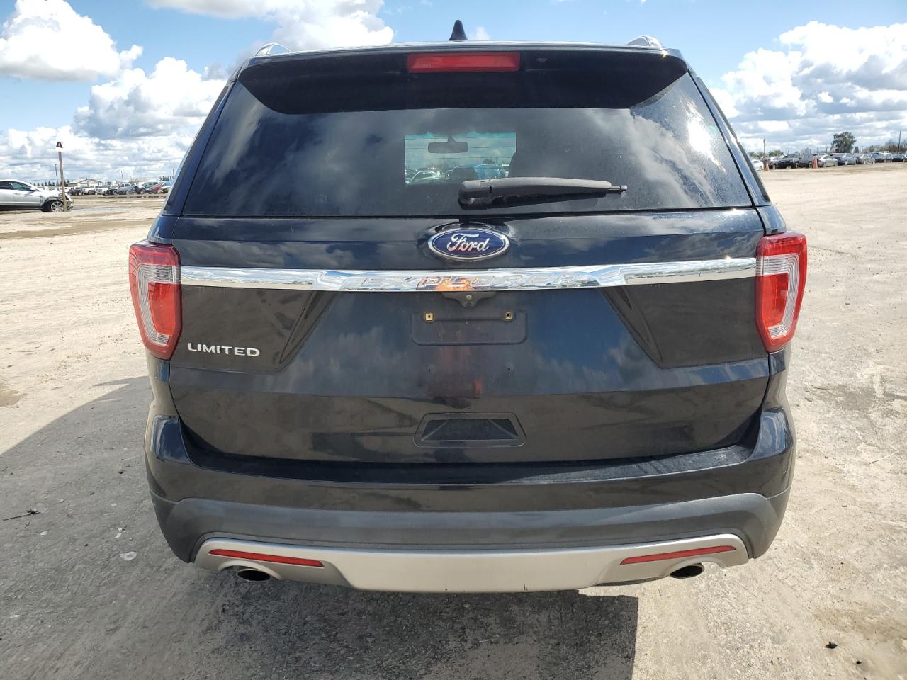 2016 Ford Explorer - Image 6