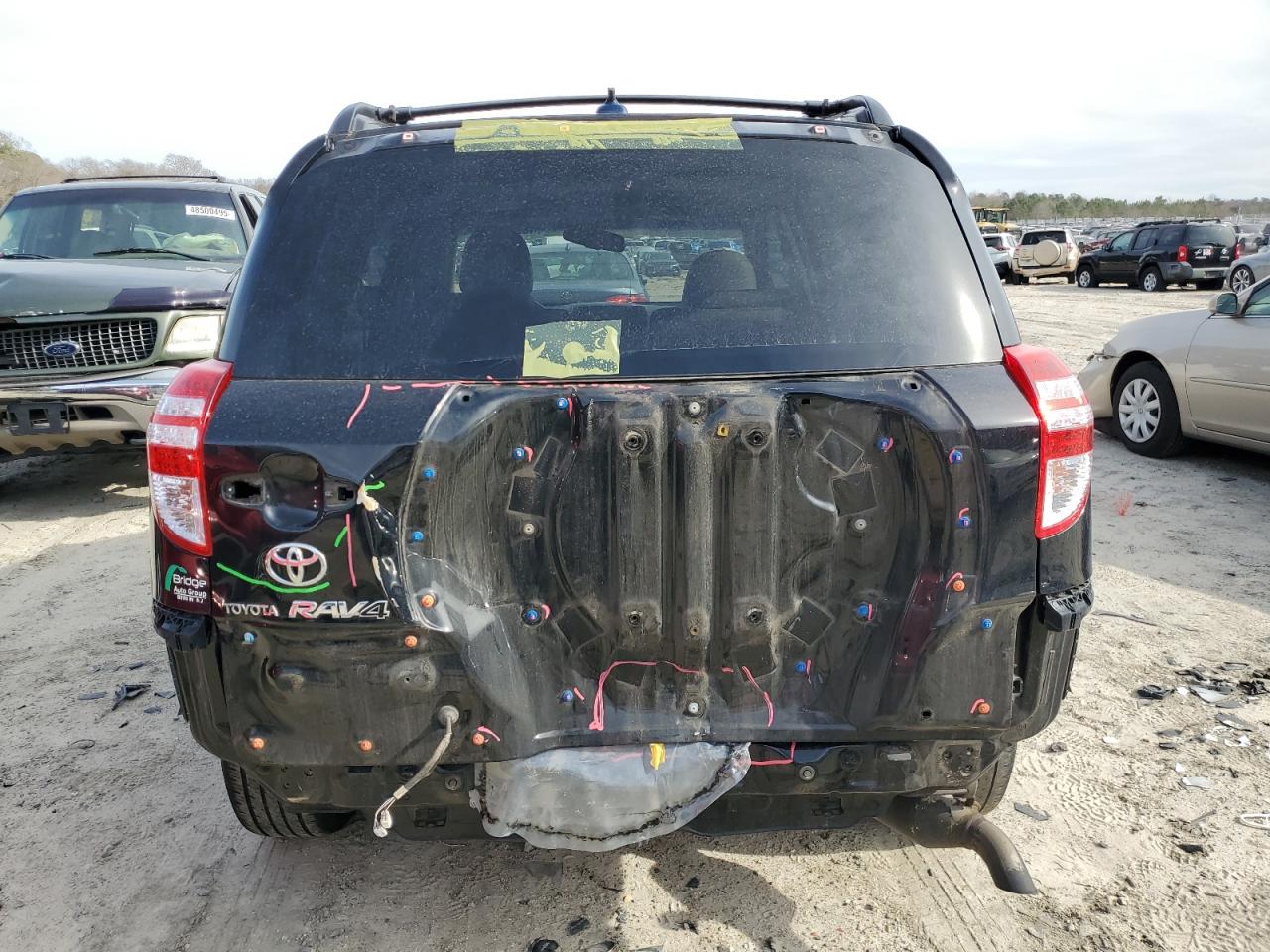 2009 Toyota RAV 4 - Image 6