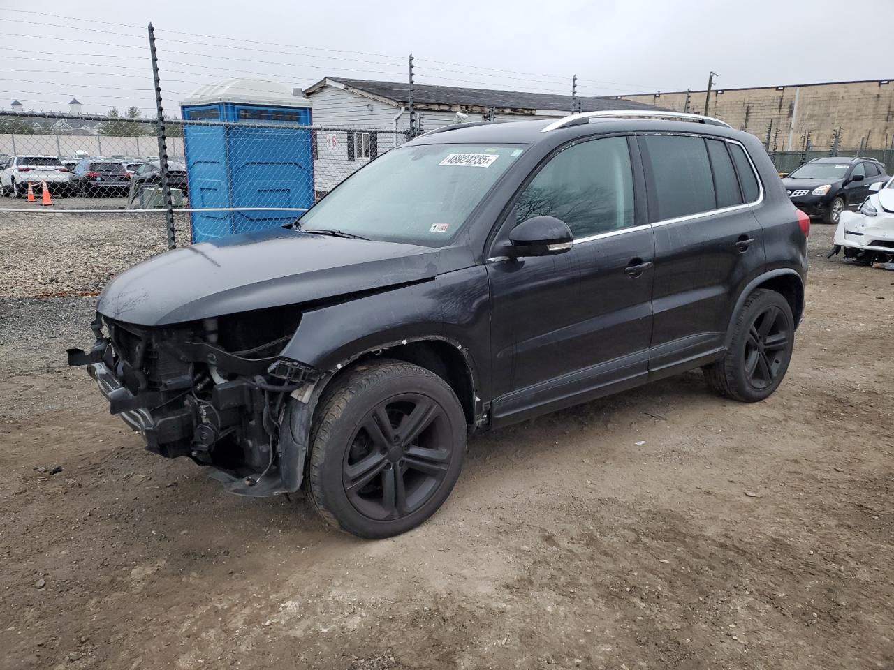 2017 Volkswagen Tiguan - Image 1