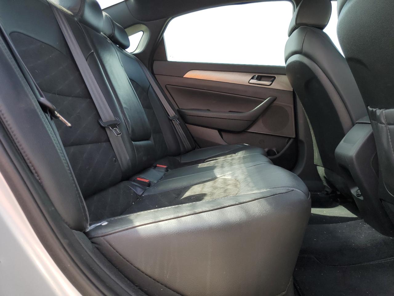 2018 Hyundai Sonata - Image 10