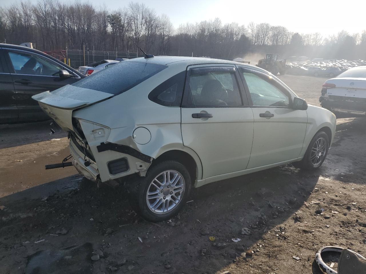 2010 Ford Focus - Image 3