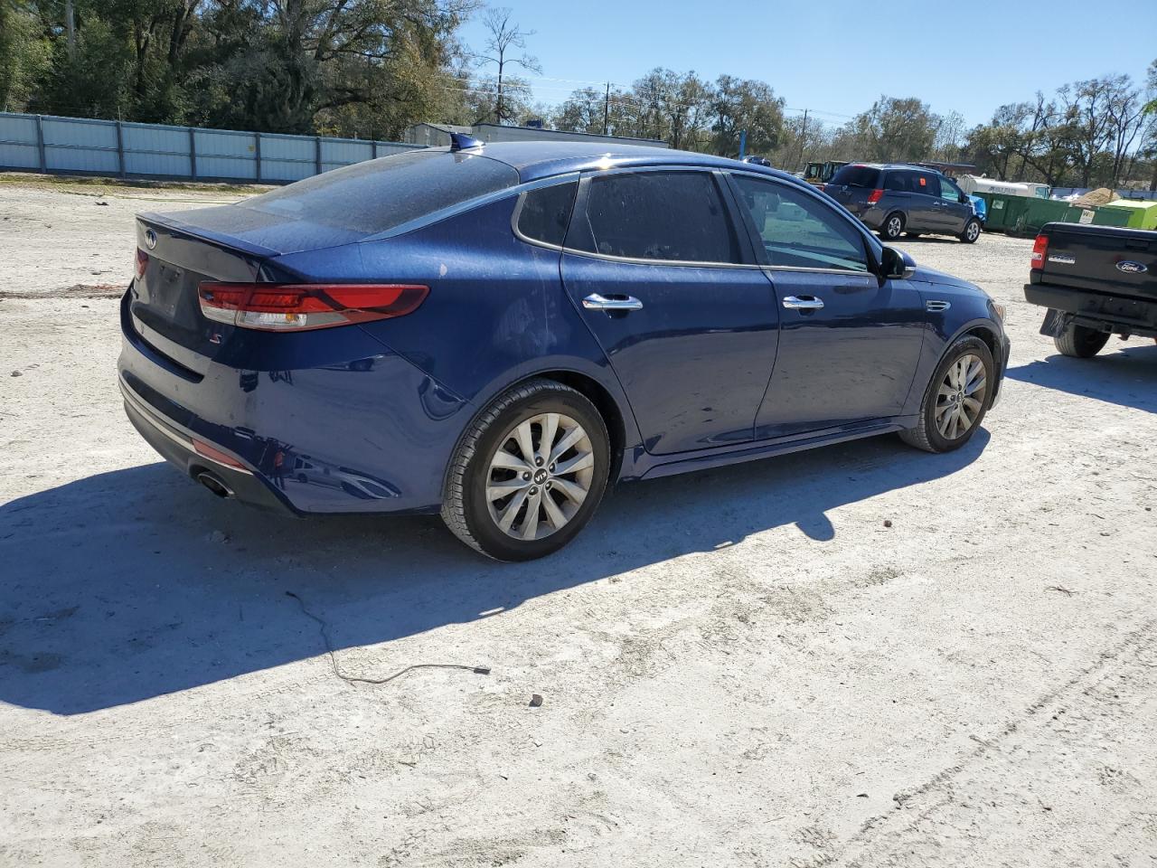 2018 Kia Optima - Image 3