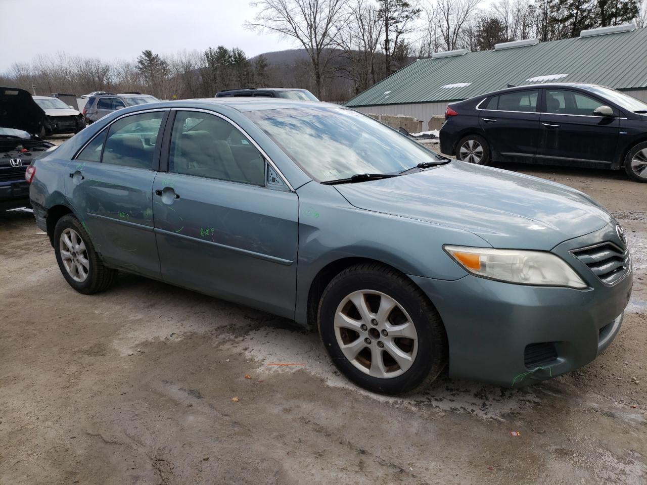 2011 Toyota Camry - Image 4