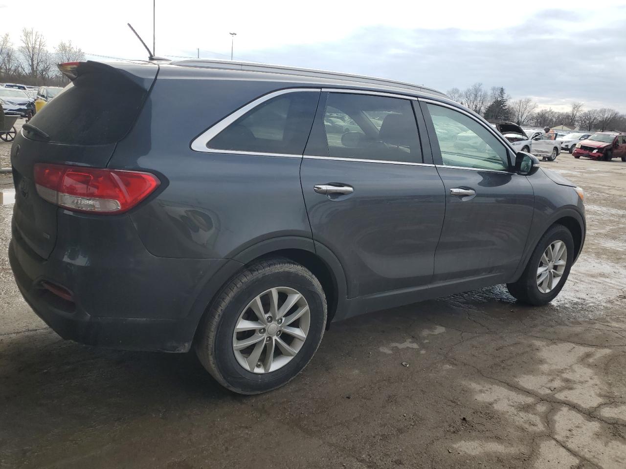 2017 Kia Sorento - Image 3
