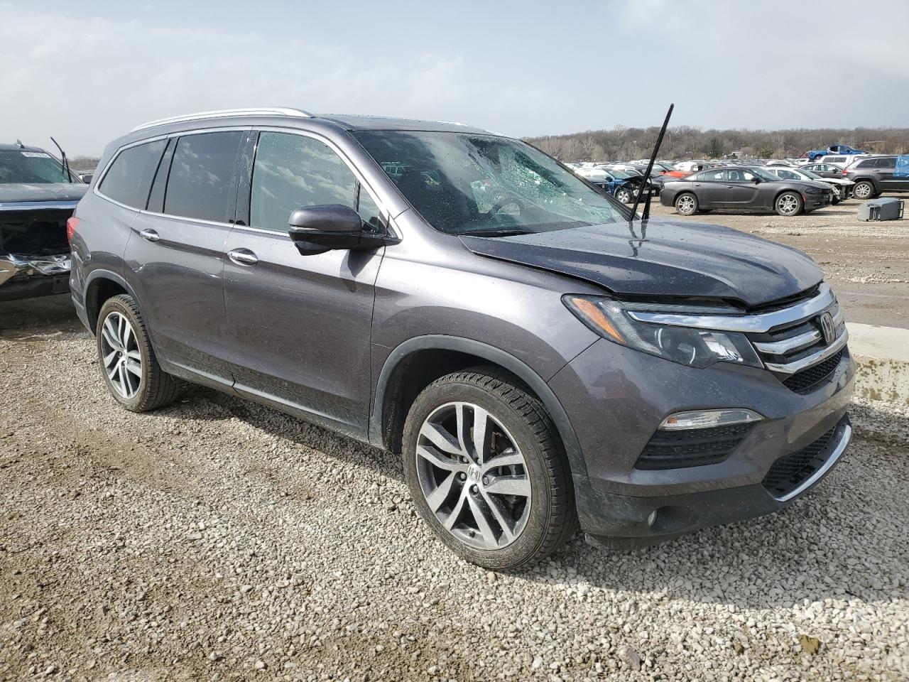 2017 Honda Pilot - Image 4