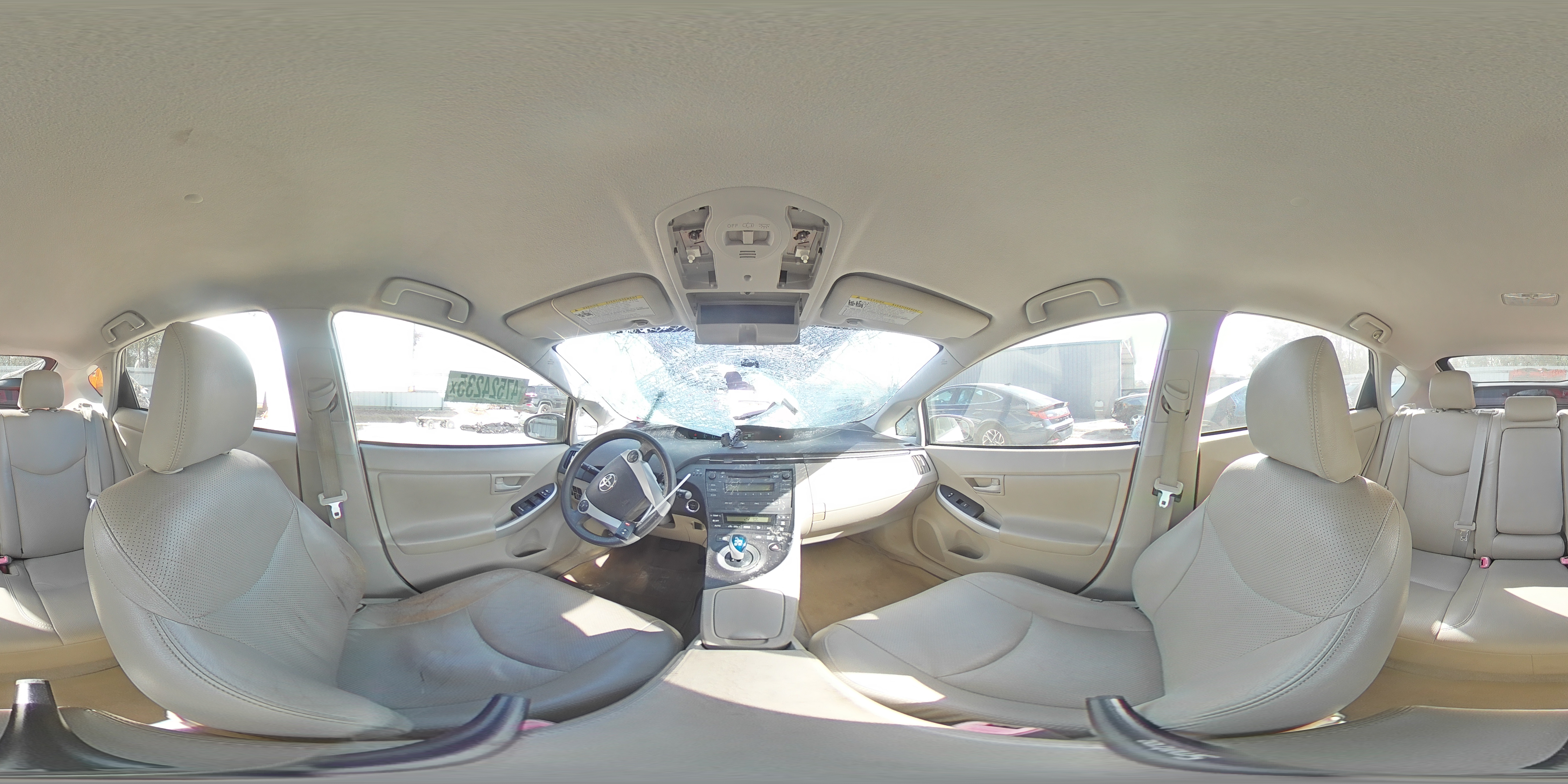 2011 Toyota Prius - Image 12