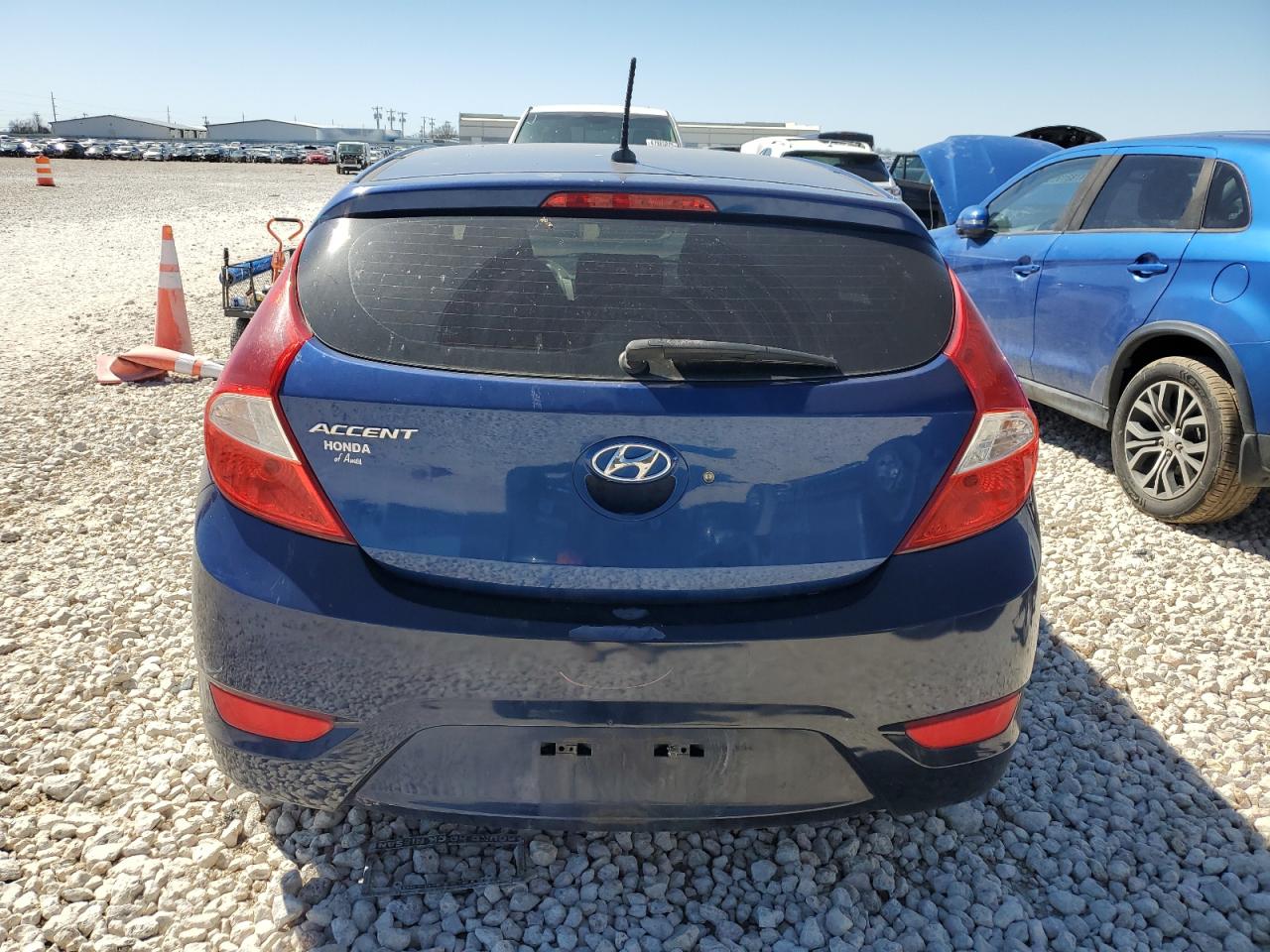 2016 Hyundai Accent - Image 6