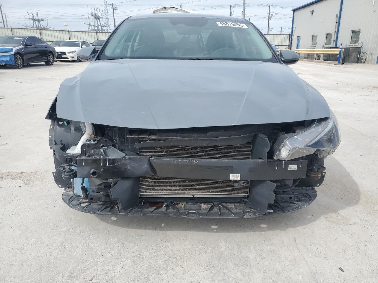 2021 Hyundai Elantra - Image 5
