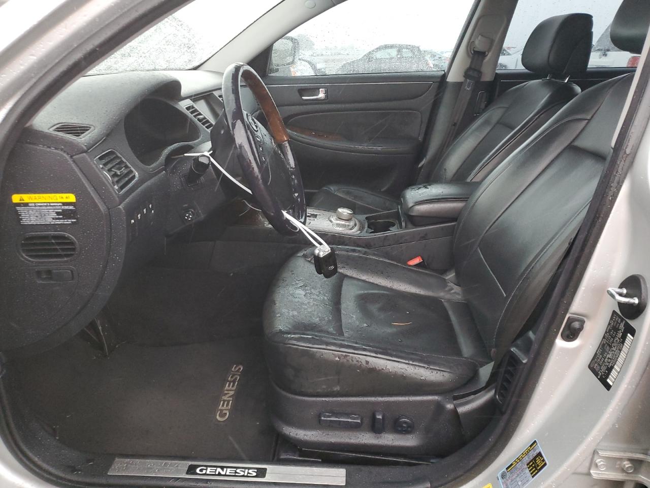 2009 Hyundai Genesis - Image 7