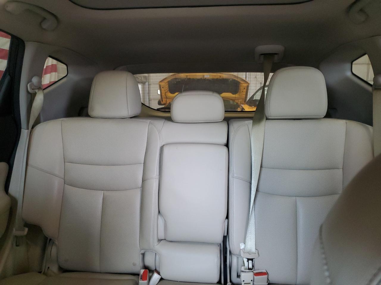 2015 Nissan Murano - Image 10