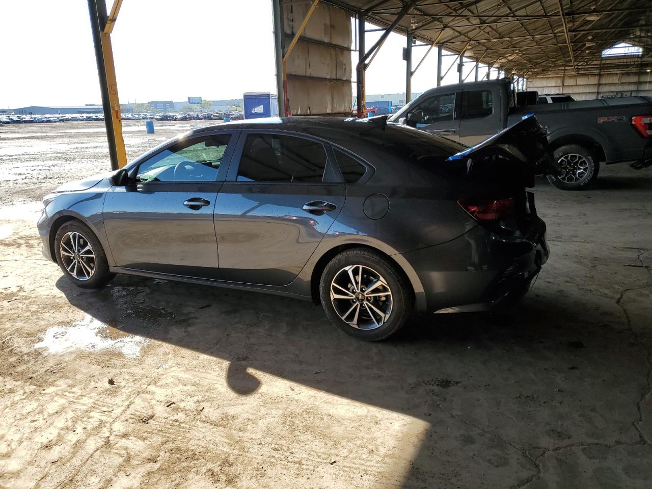 2023 Kia Forte - Image 2
