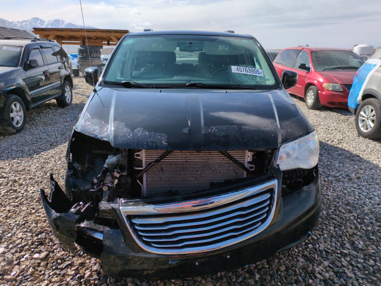 2015 Chrysler Town & Country - Image 5