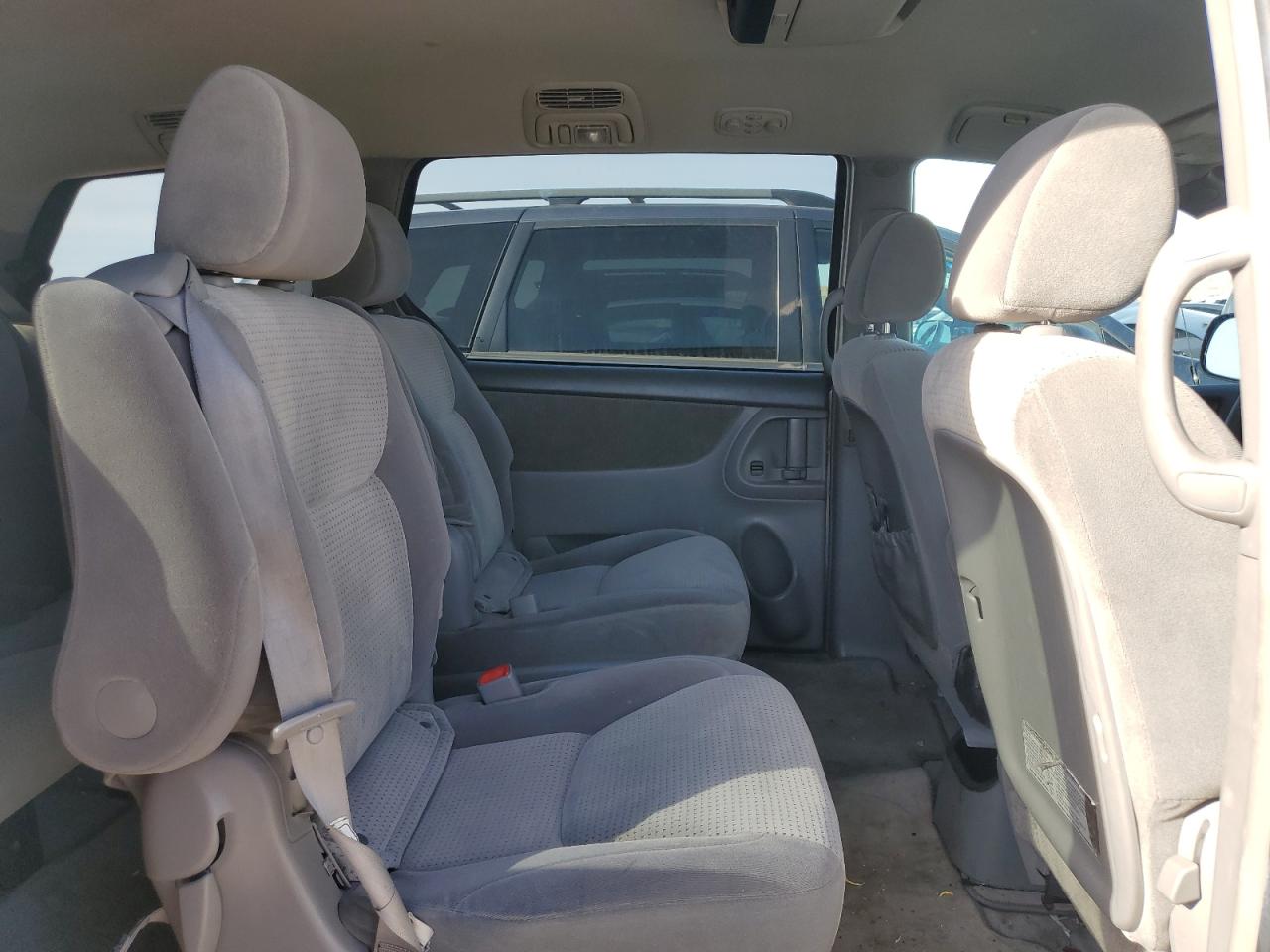 2007 Toyota Sienna - Image 12