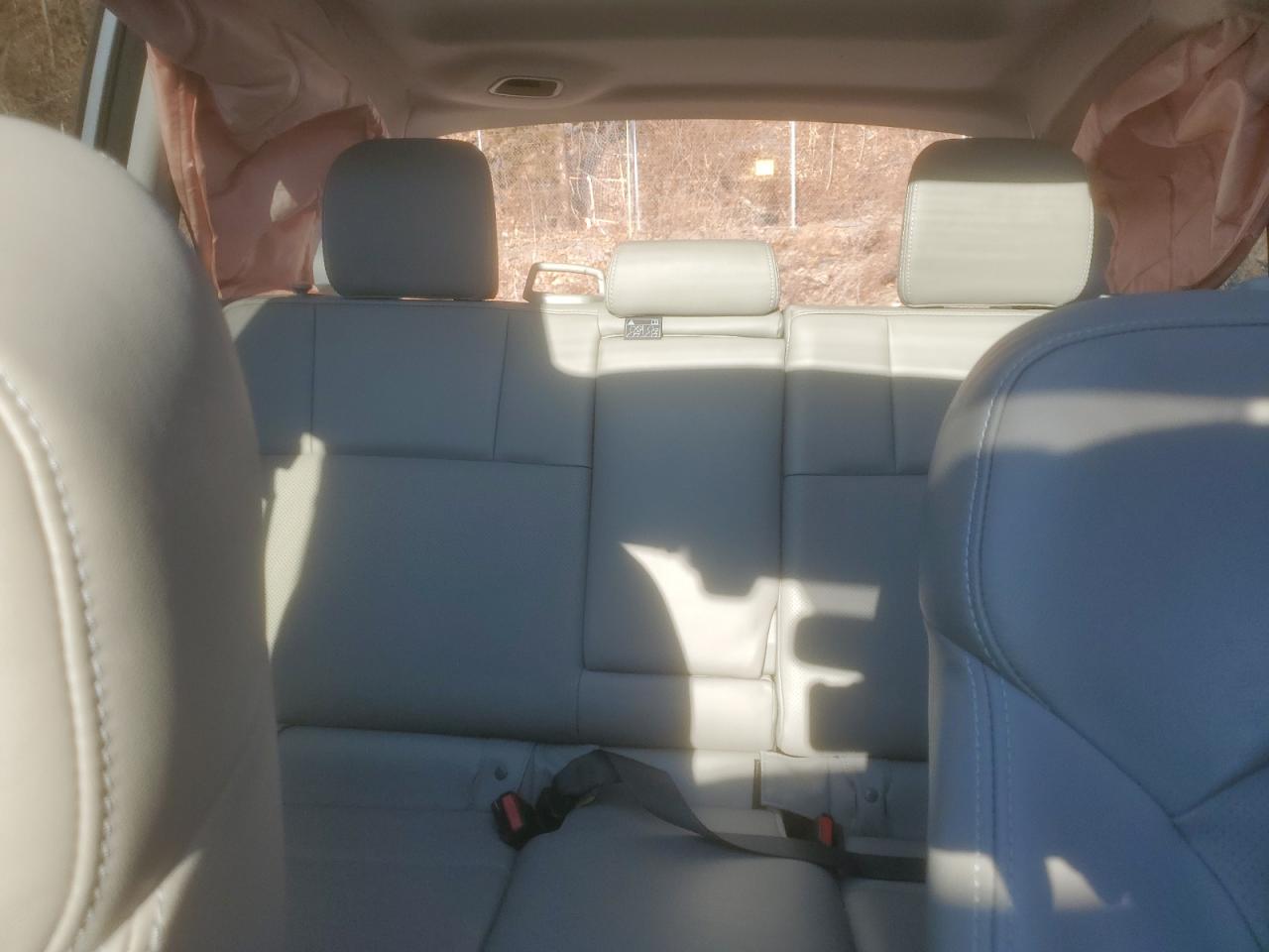 2016 Subaru Forester - Image 10