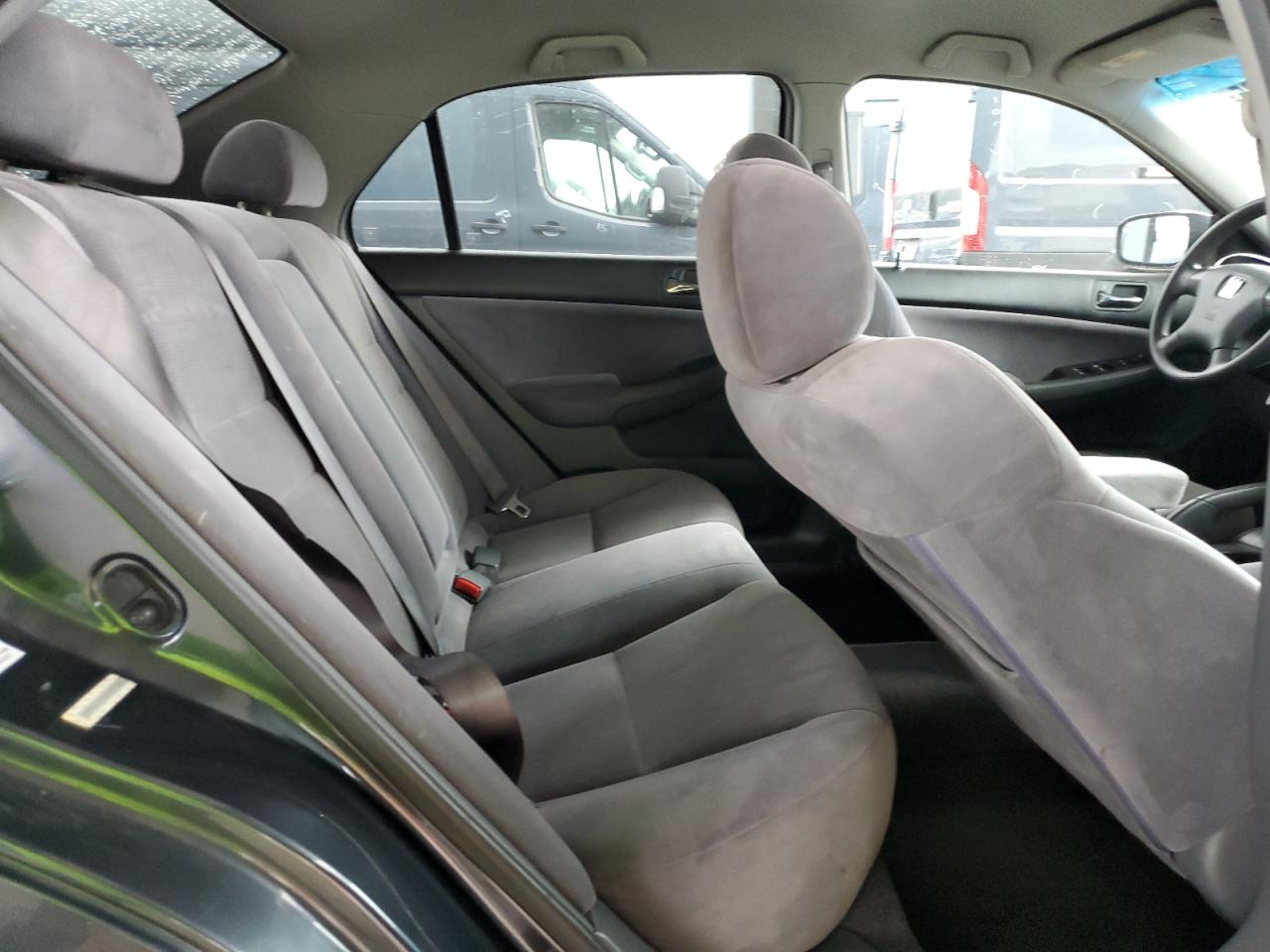 2004 Honda Accord - Image 10