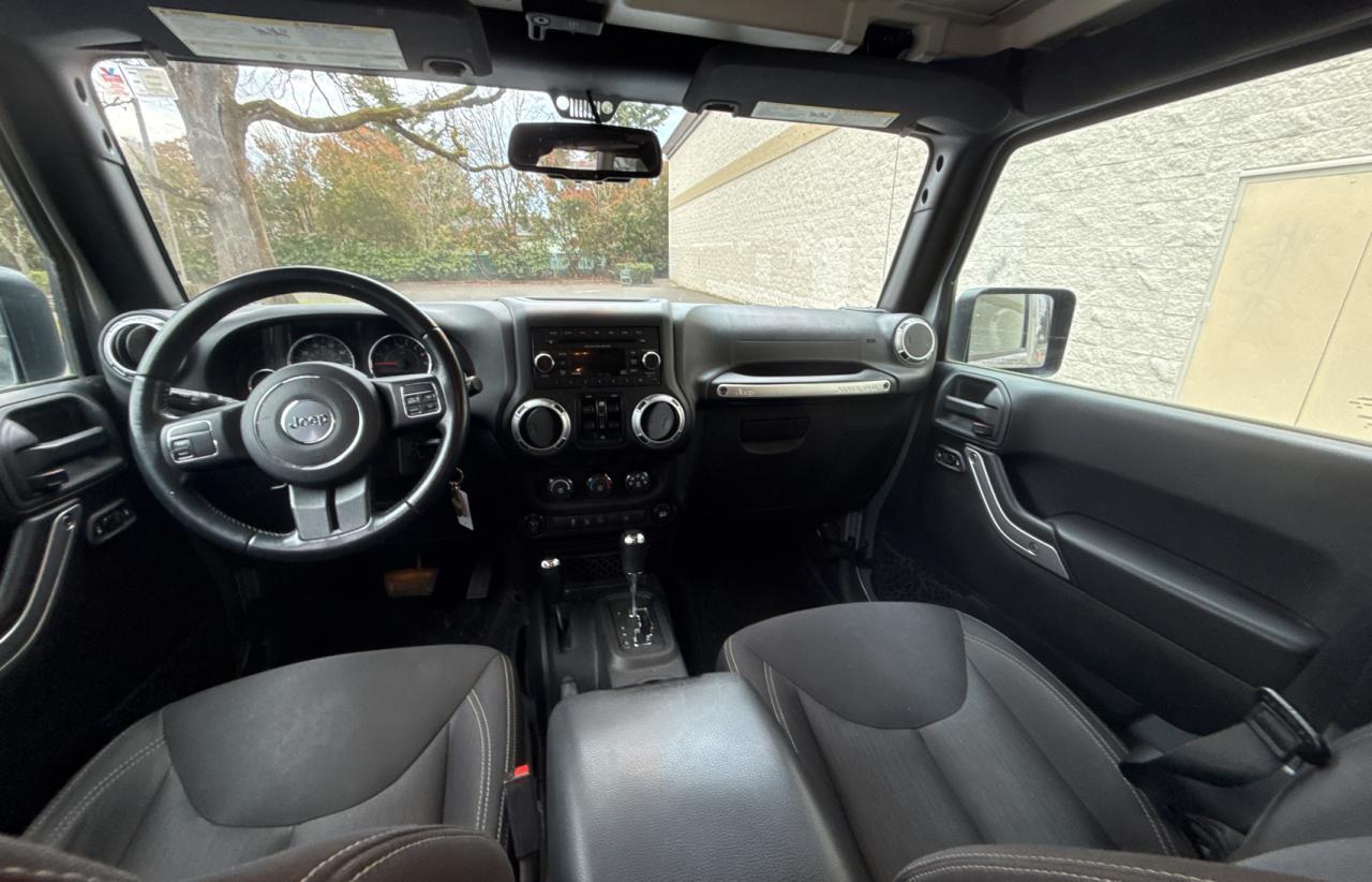 2015 Jeep Wrangler - Image 9