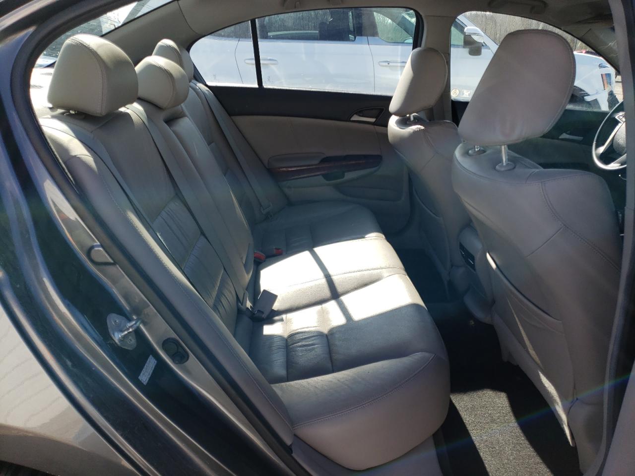 2011 Honda Accord - Image 10