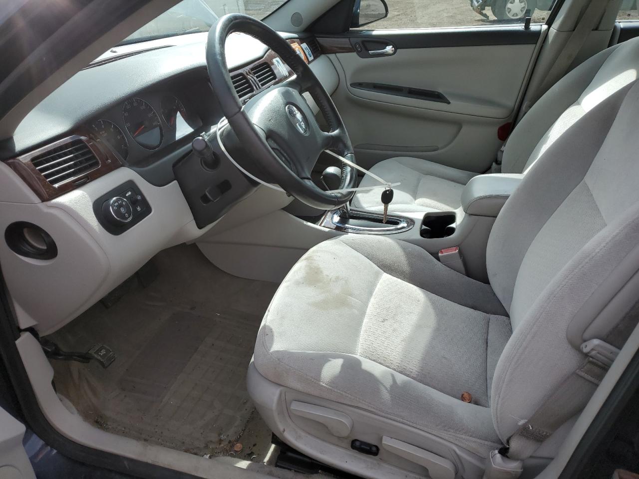 2011 Chevrolet Impala - Image 7