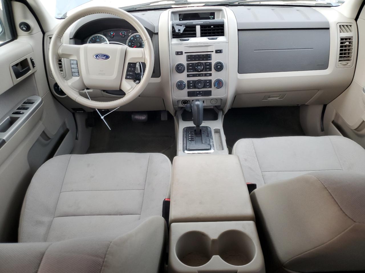 2011 Ford Escape - Image 8