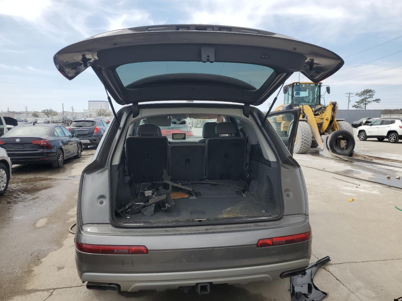 2018 Audi Q7 - Image 6