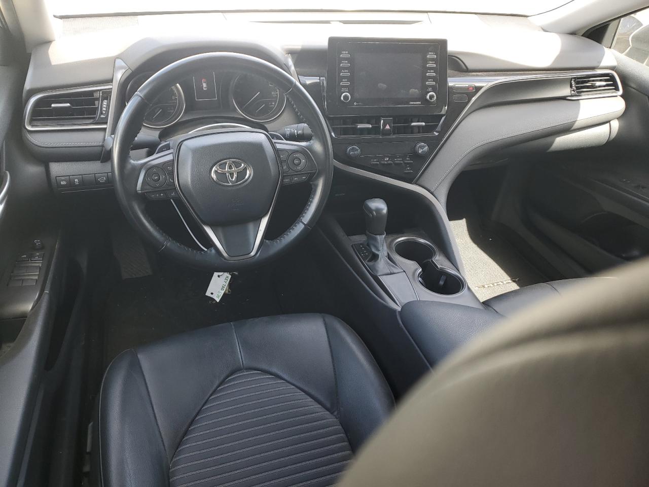 2021 Toyota Camry - Image 8