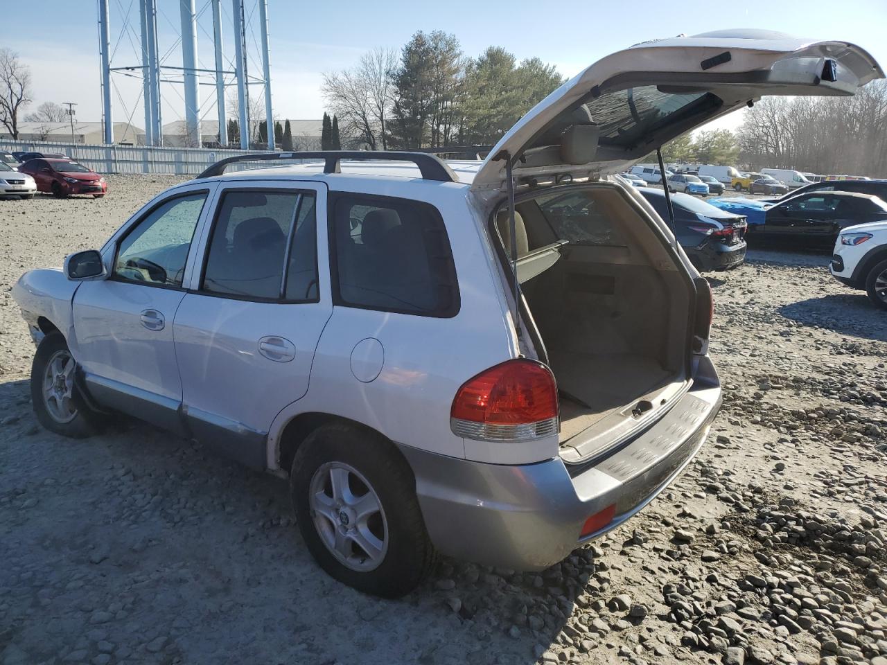 2005 Hyundai Santa Fe - Image 2