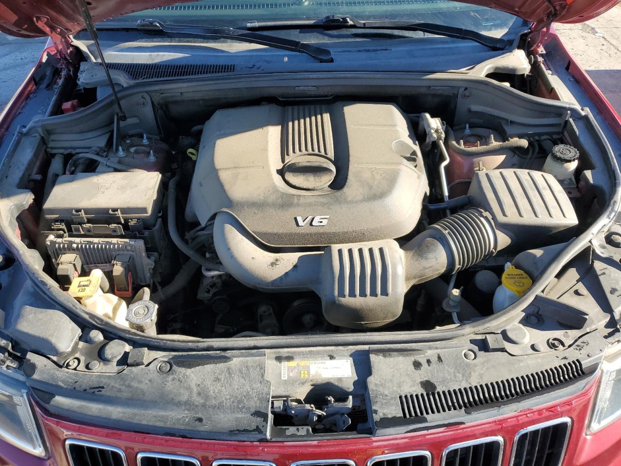 2015 Jeep Grand Cherokee - Image 12