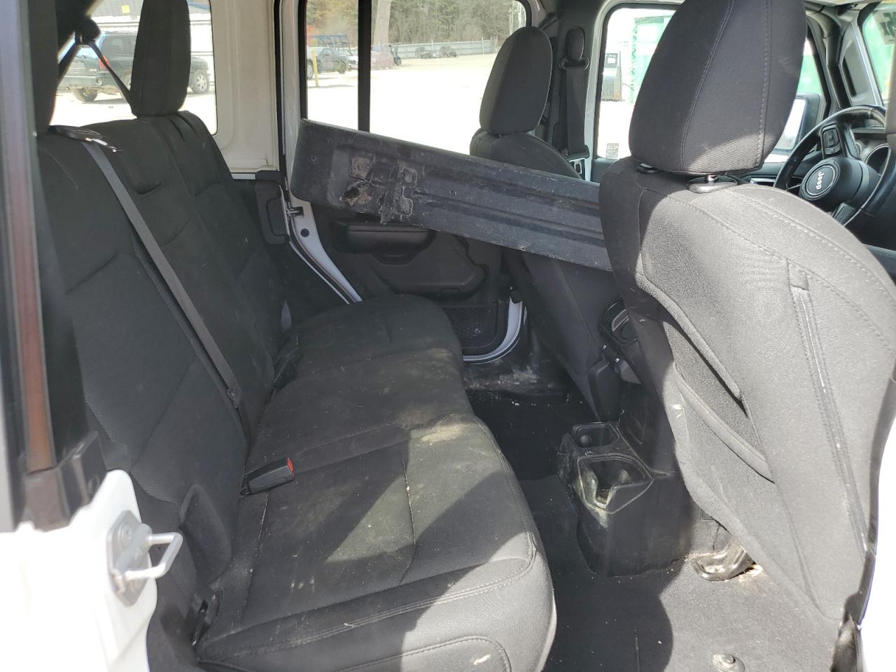 2019 Jeep Wrangler - Image 10