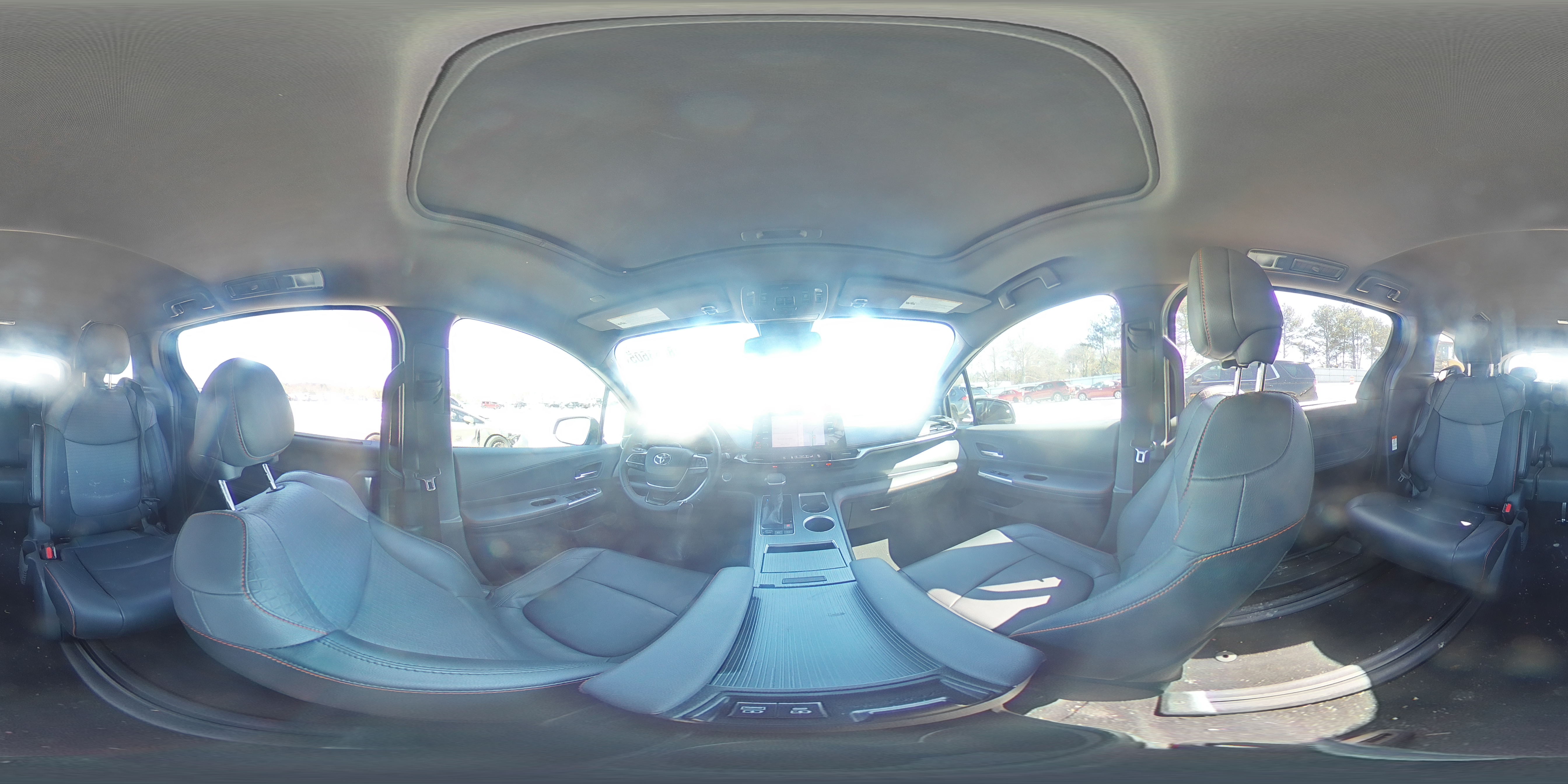 2021 Toyota Sienna - Image 13