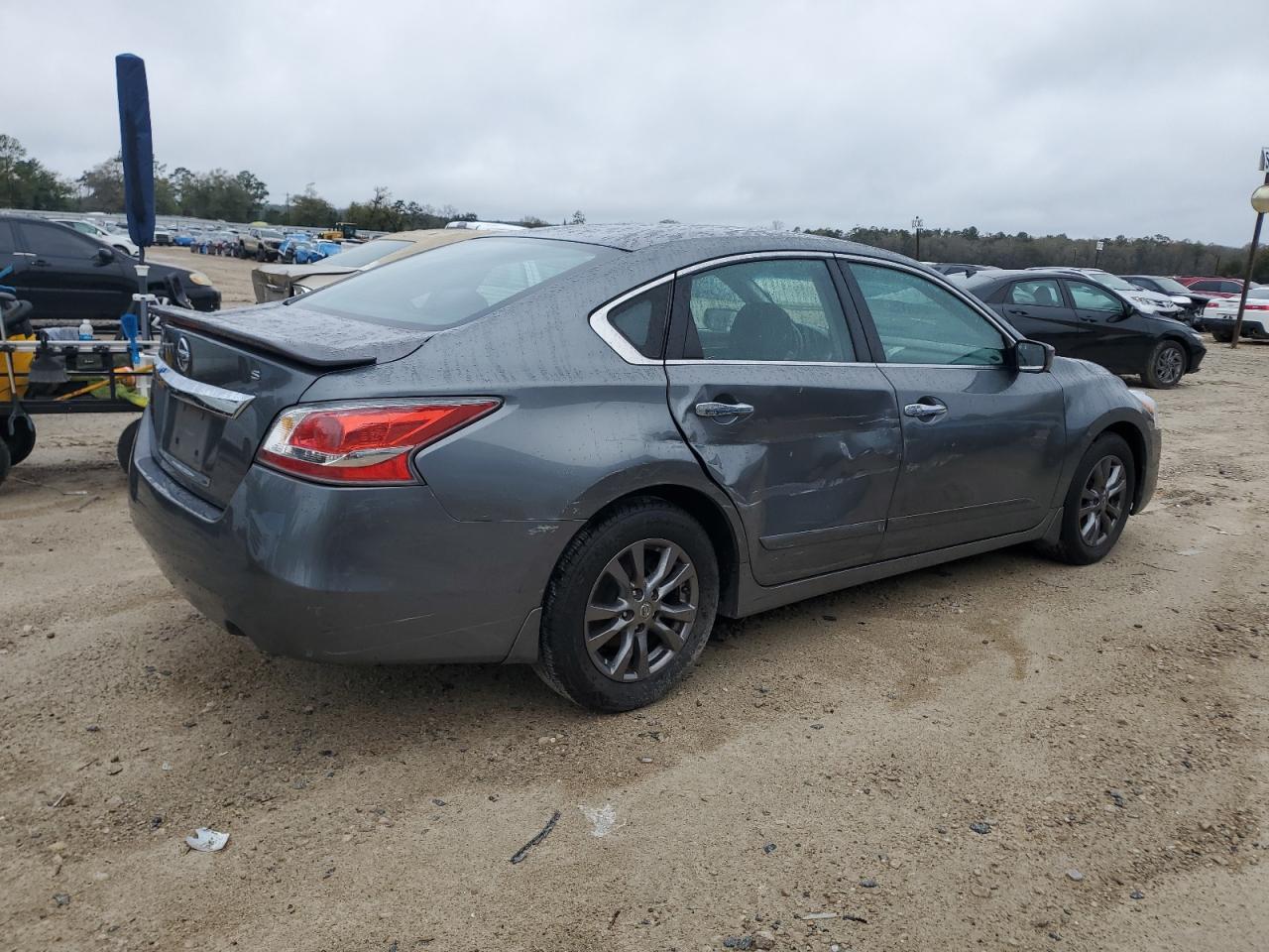 2015 Nissan Altima - Image 3