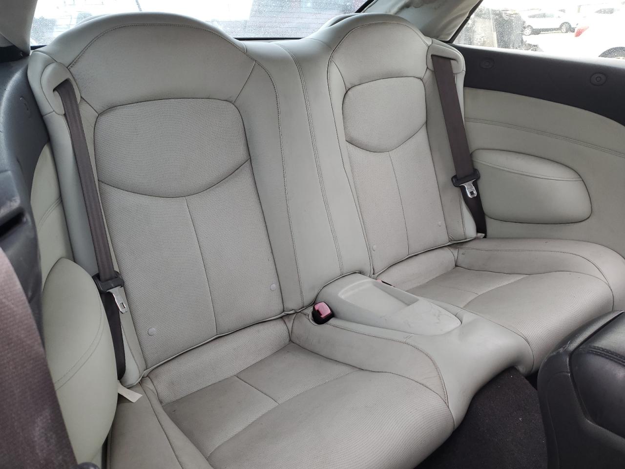 2010 Infiniti G - Image 10