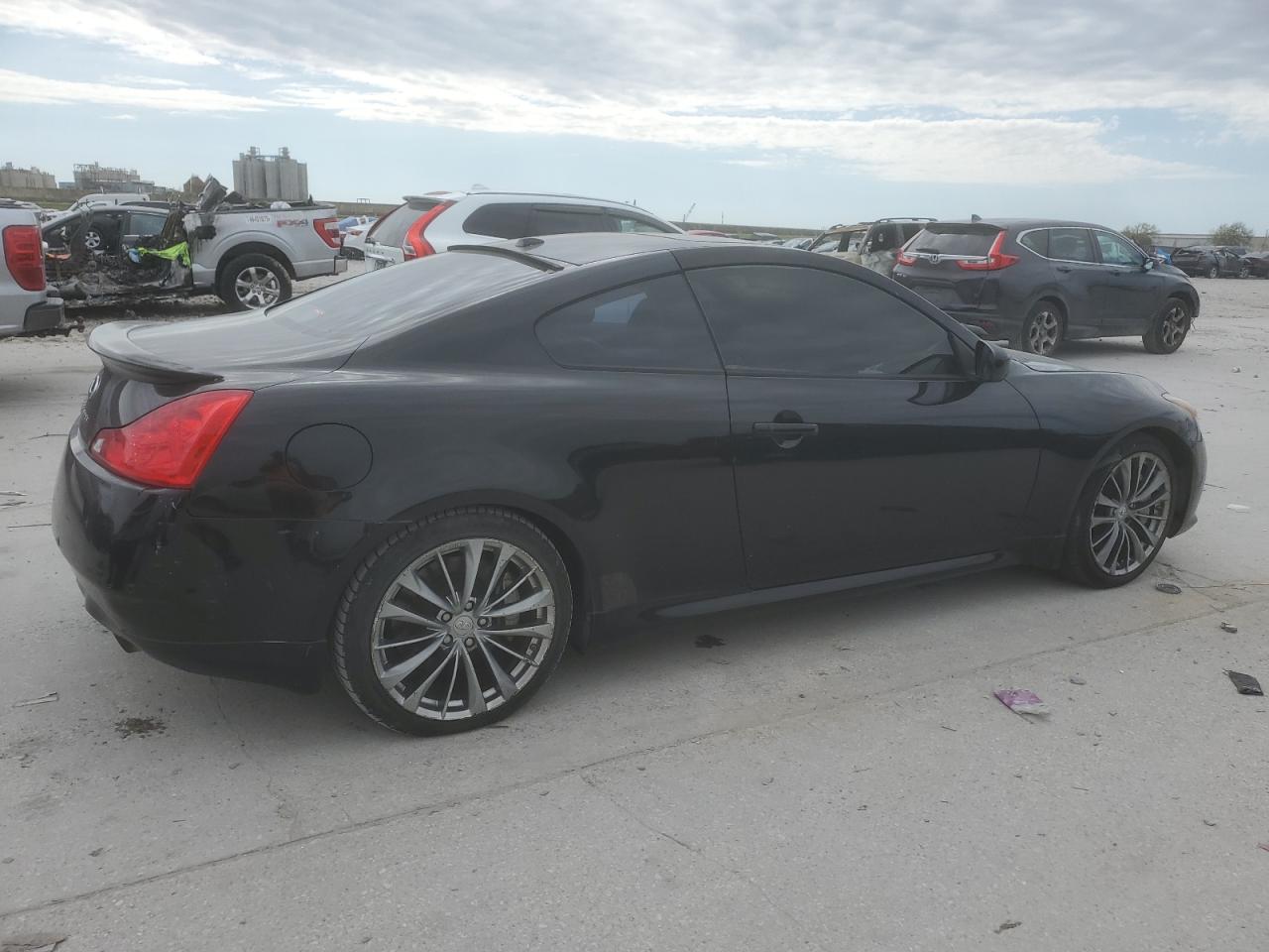 2011 Infiniti G - Image 3