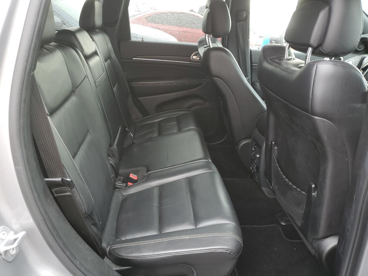 2015 Jeep Grand Cherokee - Image 10