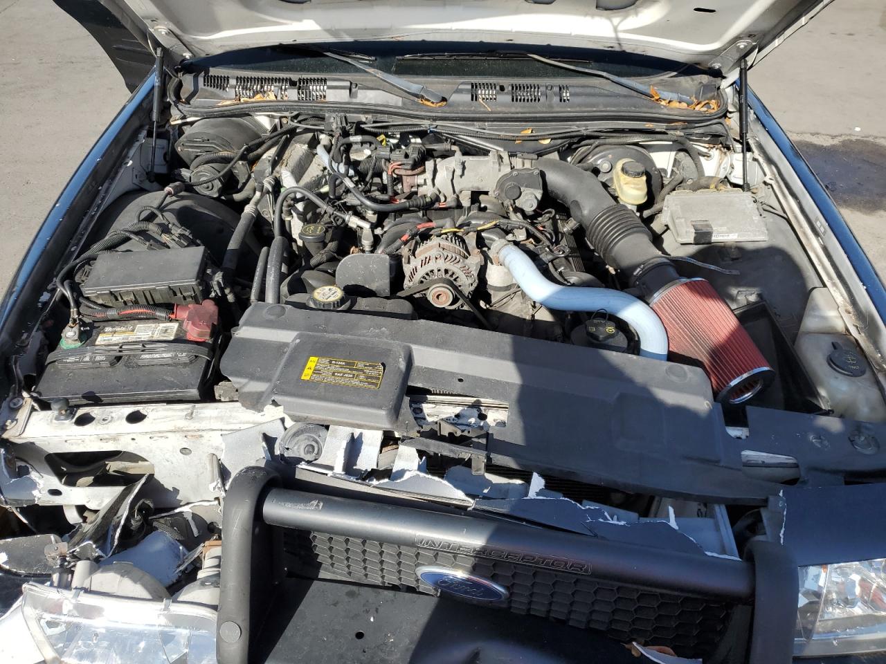2006 Ford Crown Victoria - Image 11