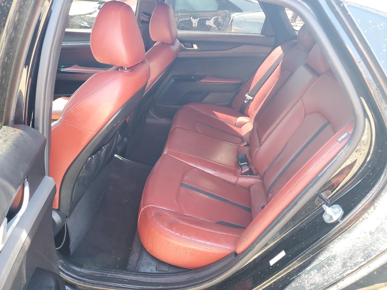 2023 Kia K5 - Image 10
