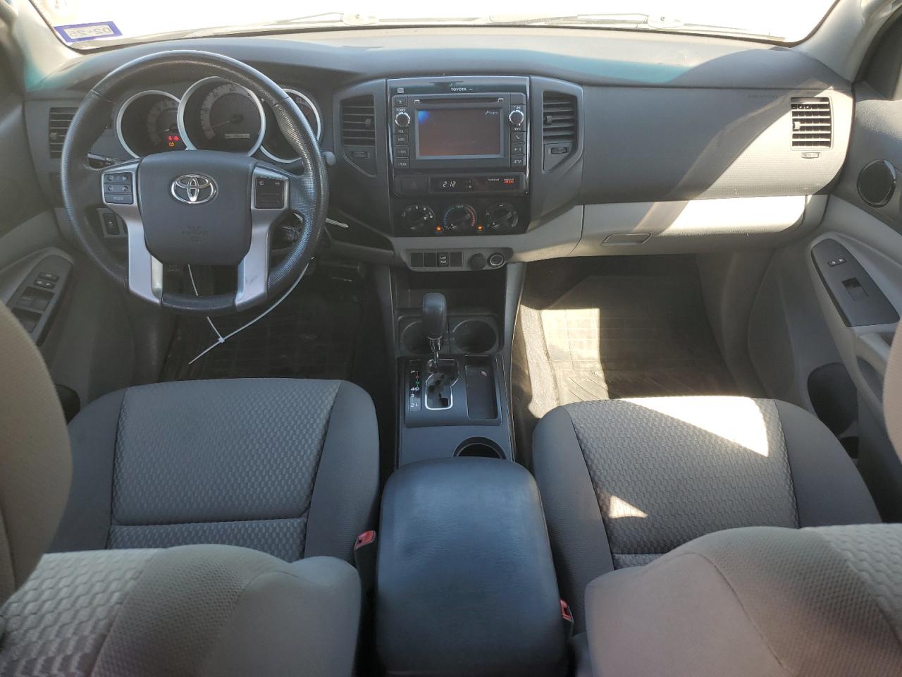 2013 Toyota Tacoma - Image 8