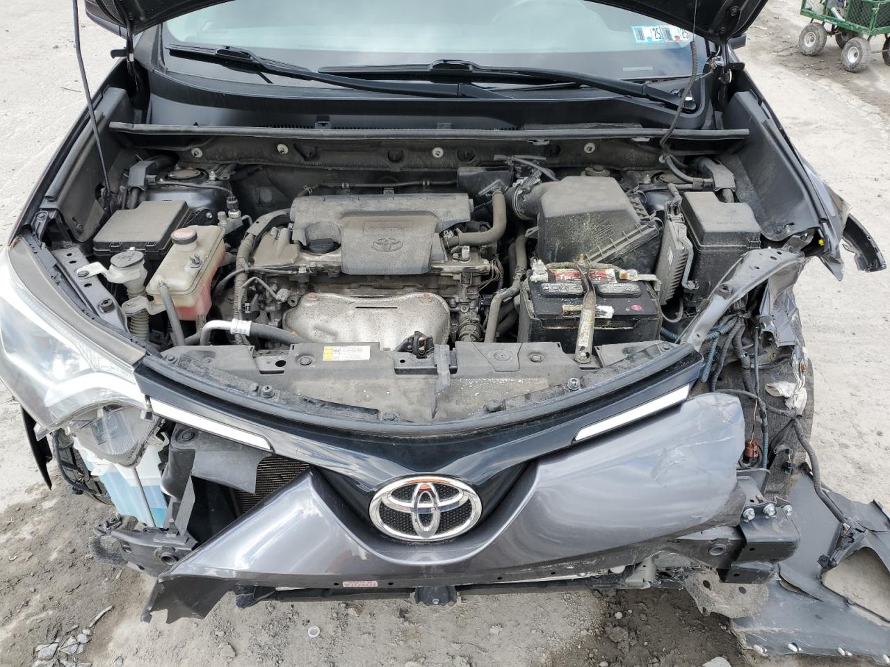 2016 Toyota RAV 4 - Image 12