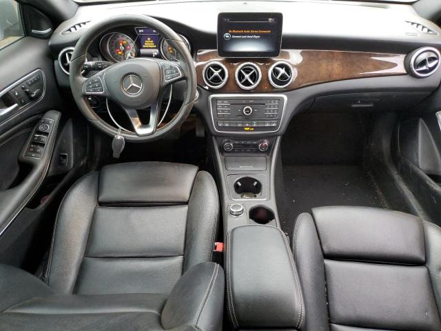  MERCEDES-BENZ GLA-CLASS 2017 Srebrny
