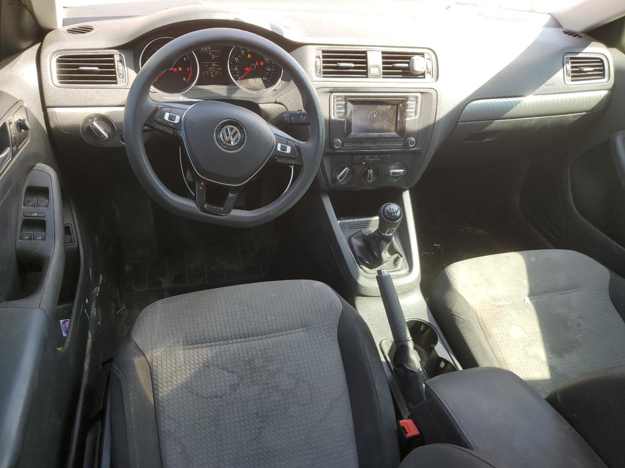 2017 Volkswagen Jetta - Image 8
