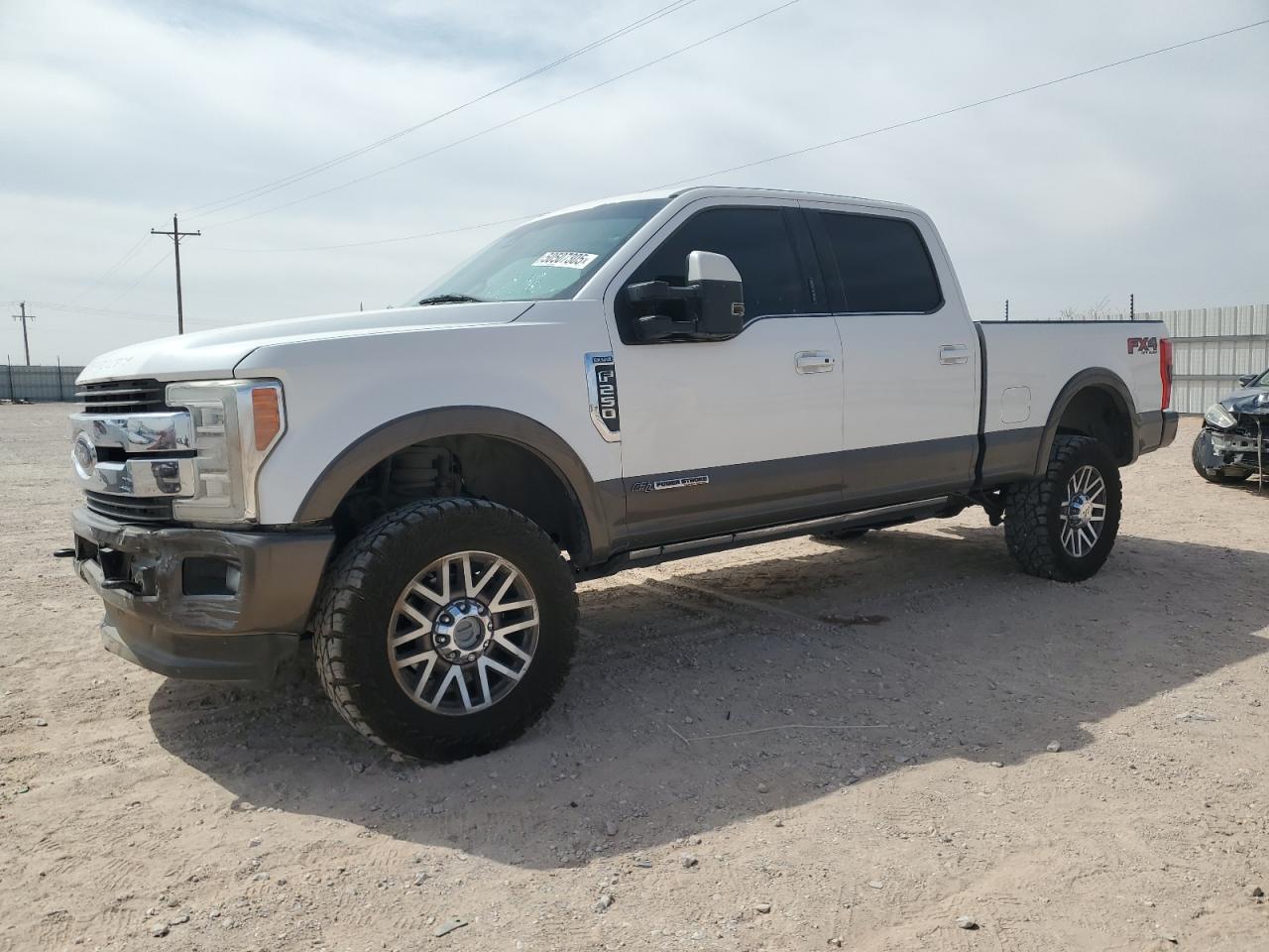 2017 Ford F250 Super Duty na sprzedaż w Andrews, TX - All Over
