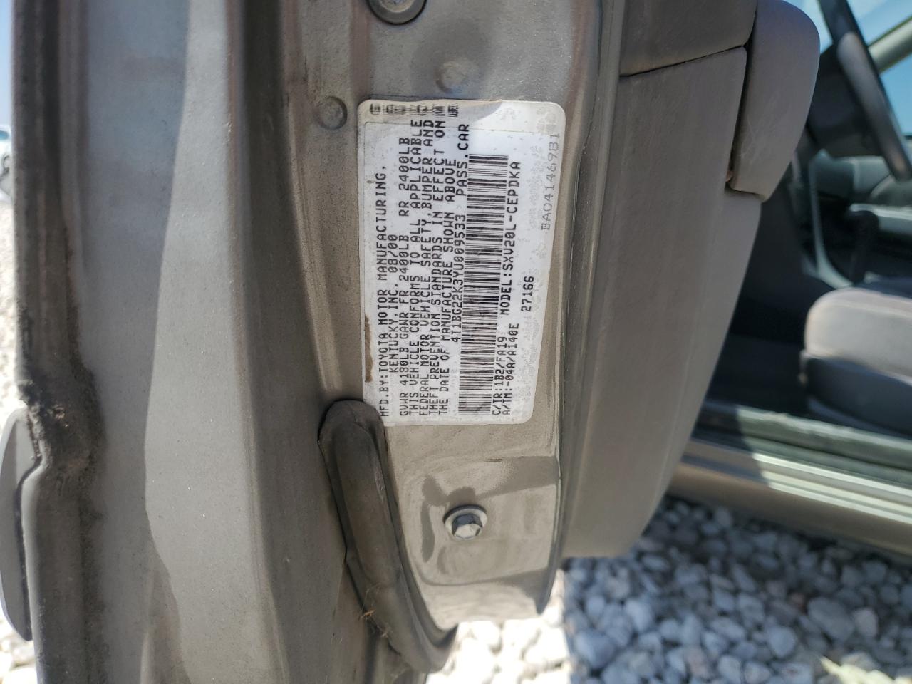 2000 Toyota Camry Ce VIN: 4T1BG22K3YU009533 Lot: 48996855
