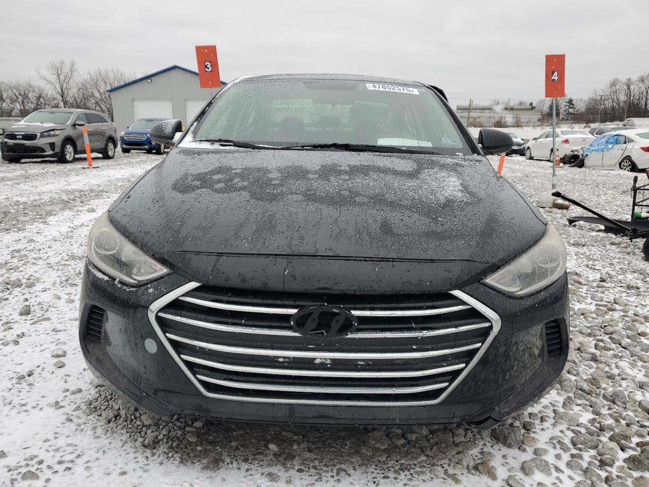 2017 Hyundai Elantra - Image 5