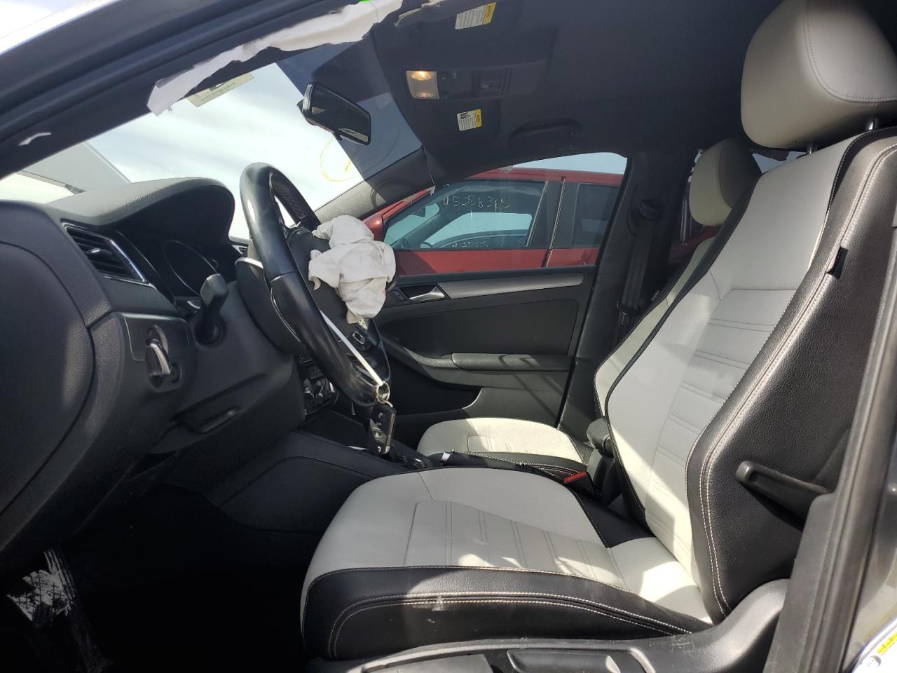2016 Volkswagen Jetta - Image 7
